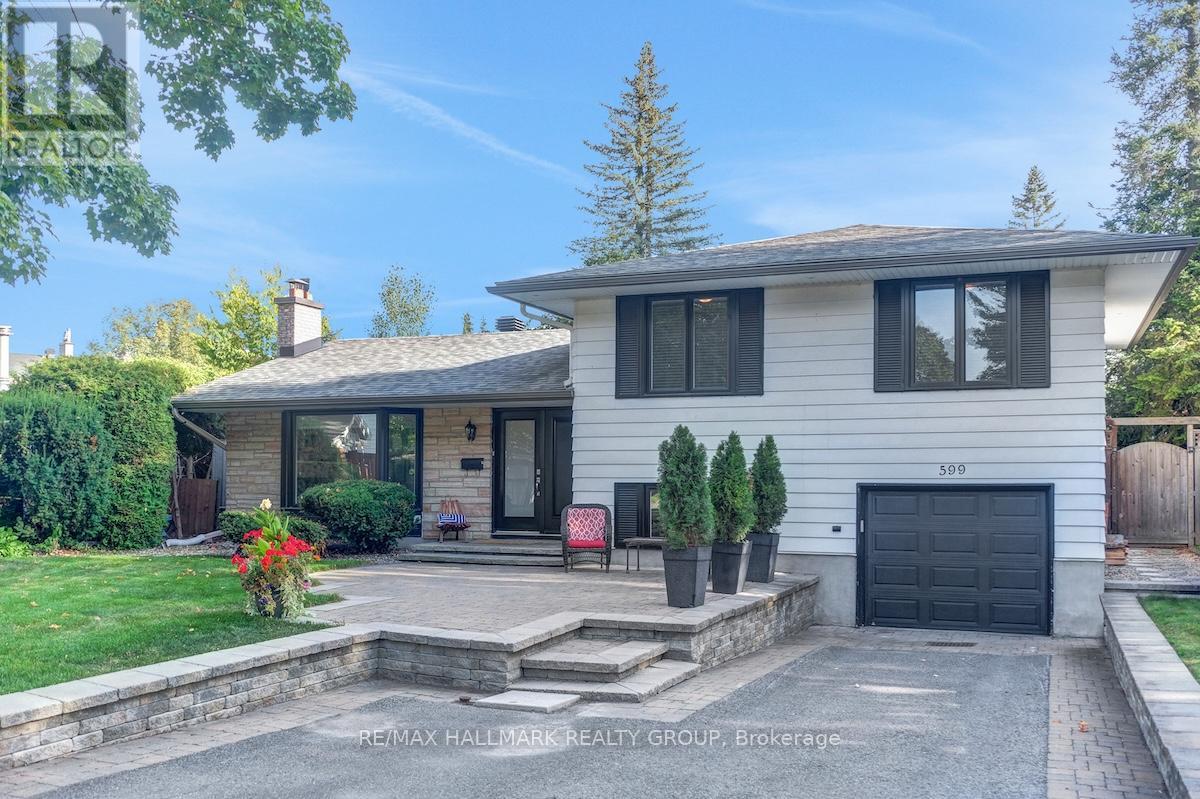 599 Duff Crescent, Ottawa, Ontario  K1J 7C6 - Photo 2 - X12413073