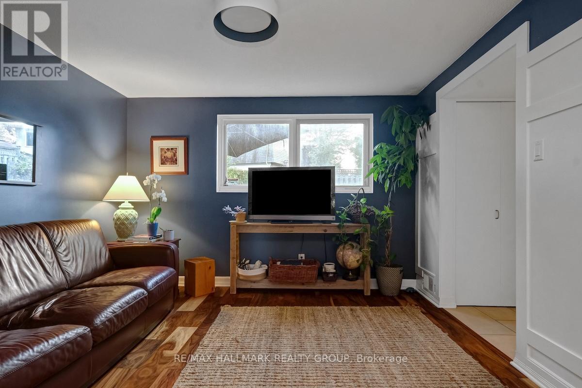 599 Duff Crescent, Ottawa, Ontario  K1J 7C6 - Photo 21 - X12413073