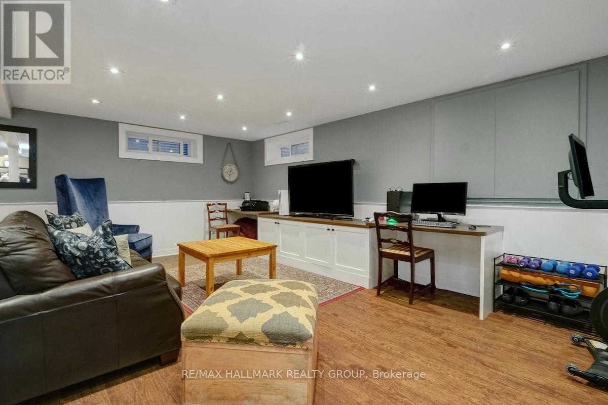 599 Duff Crescent, Ottawa, Ontario  K1J 7C6 - Photo 27 - X12413073
