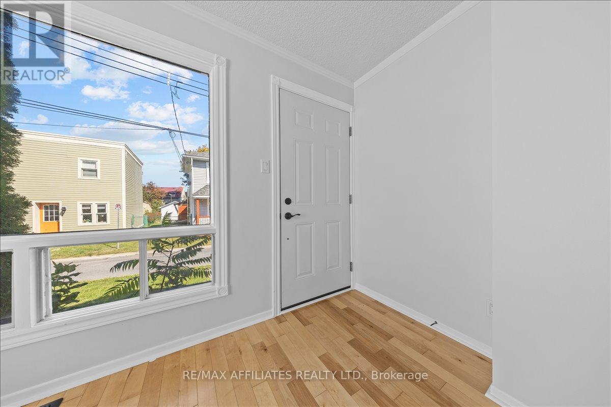 782 Powers Street, Clarence-Rockland, Ontario  K4K 1L5 - Photo 5 - X12413076