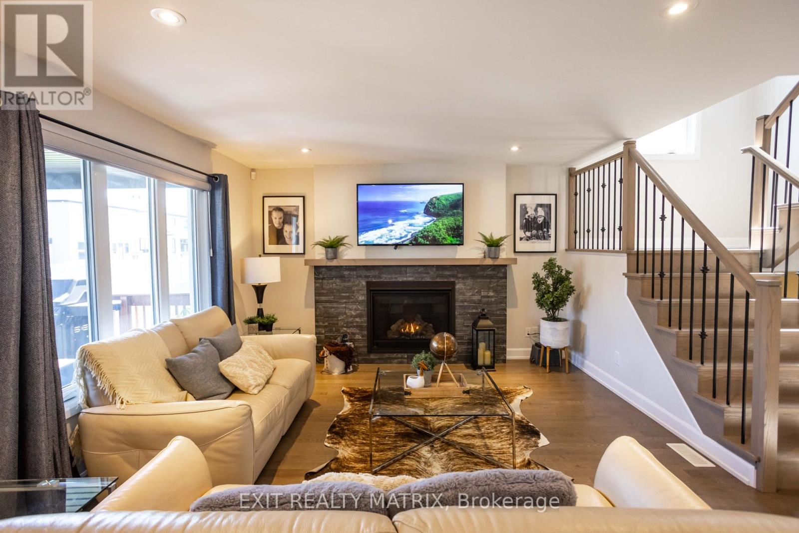521 Marseille Street, Russell, Ontario  K0A 1W0 - Photo 11 - X12413089
