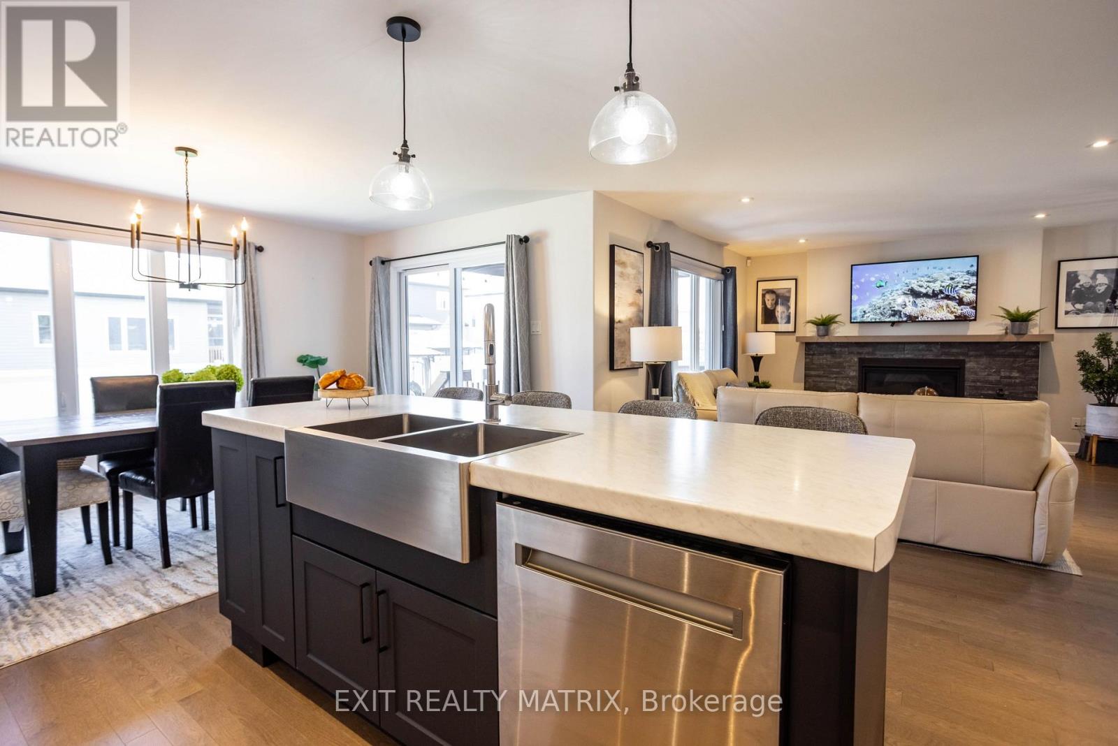 521 Marseille Street, Russell, Ontario  K0A 1W0 - Photo 16 - X12413089