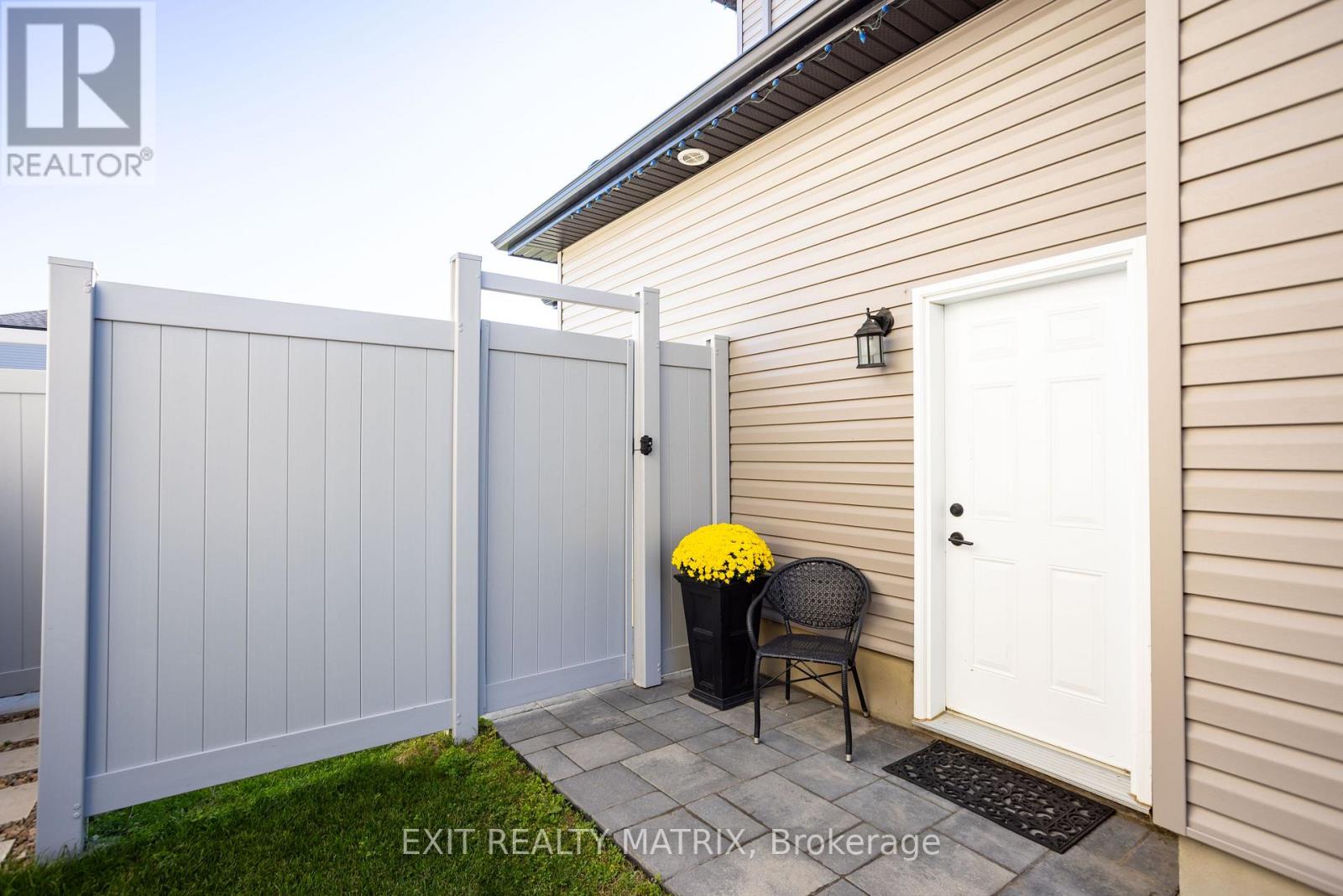 521 Marseille Street, Russell, Ontario  K0A 1W0 - Photo 37 - X12413089