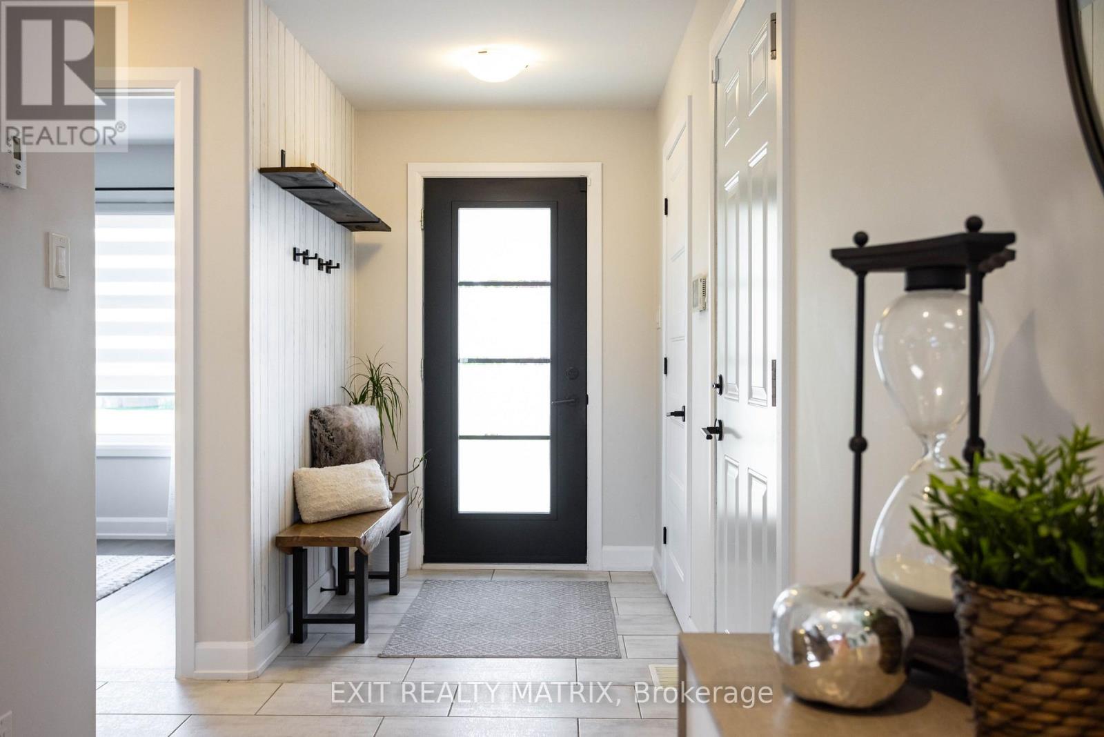 521 Marseille Street, Russell, Ontario  K0A 1W0 - Photo 4 - X12413089