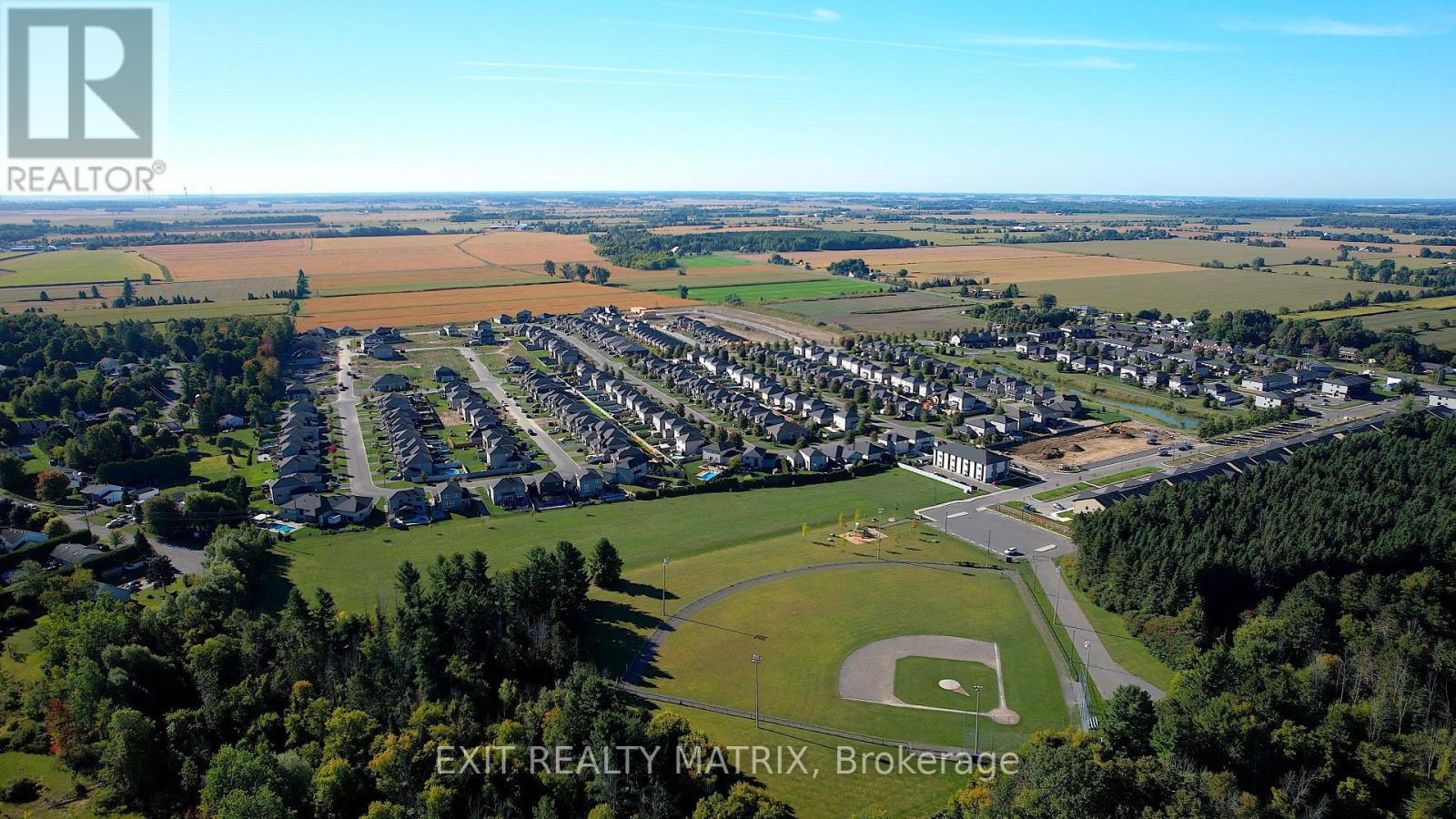 521 Marseille Street, Russell, Ontario  K0A 1W0 - Photo 47 - X12413089