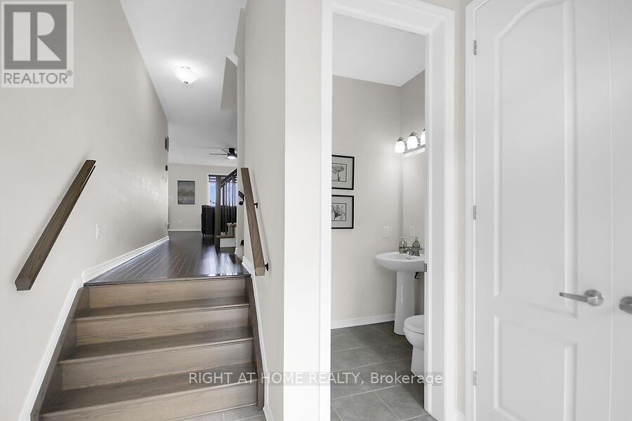 507 Radiant Private, Ottawa, Ontario  K2M 0M9 - Photo 4 - X12413170
