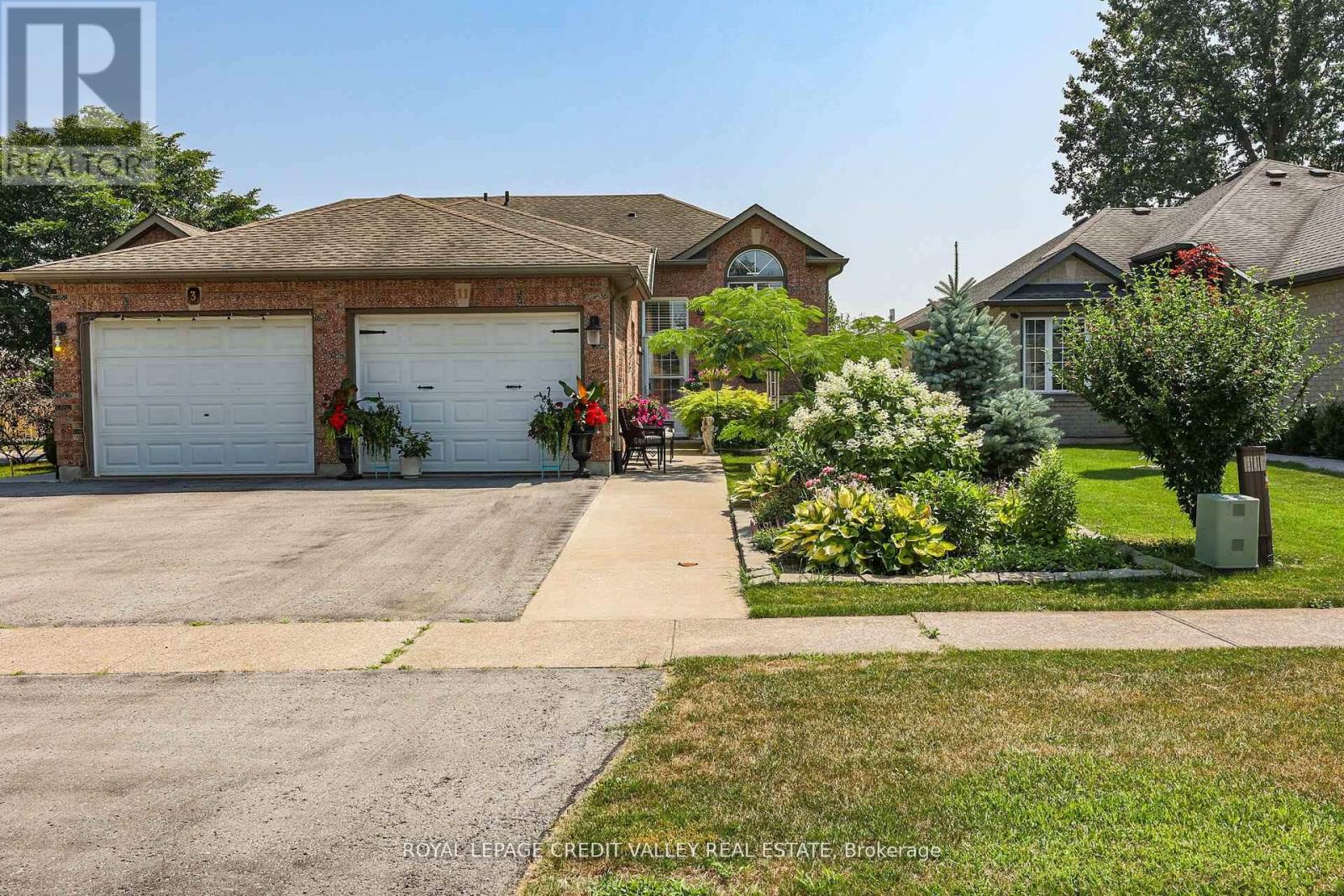 11 Jefferson Court W, Welland, Ontario  L3C 7G5 - Photo 38 - X12409131