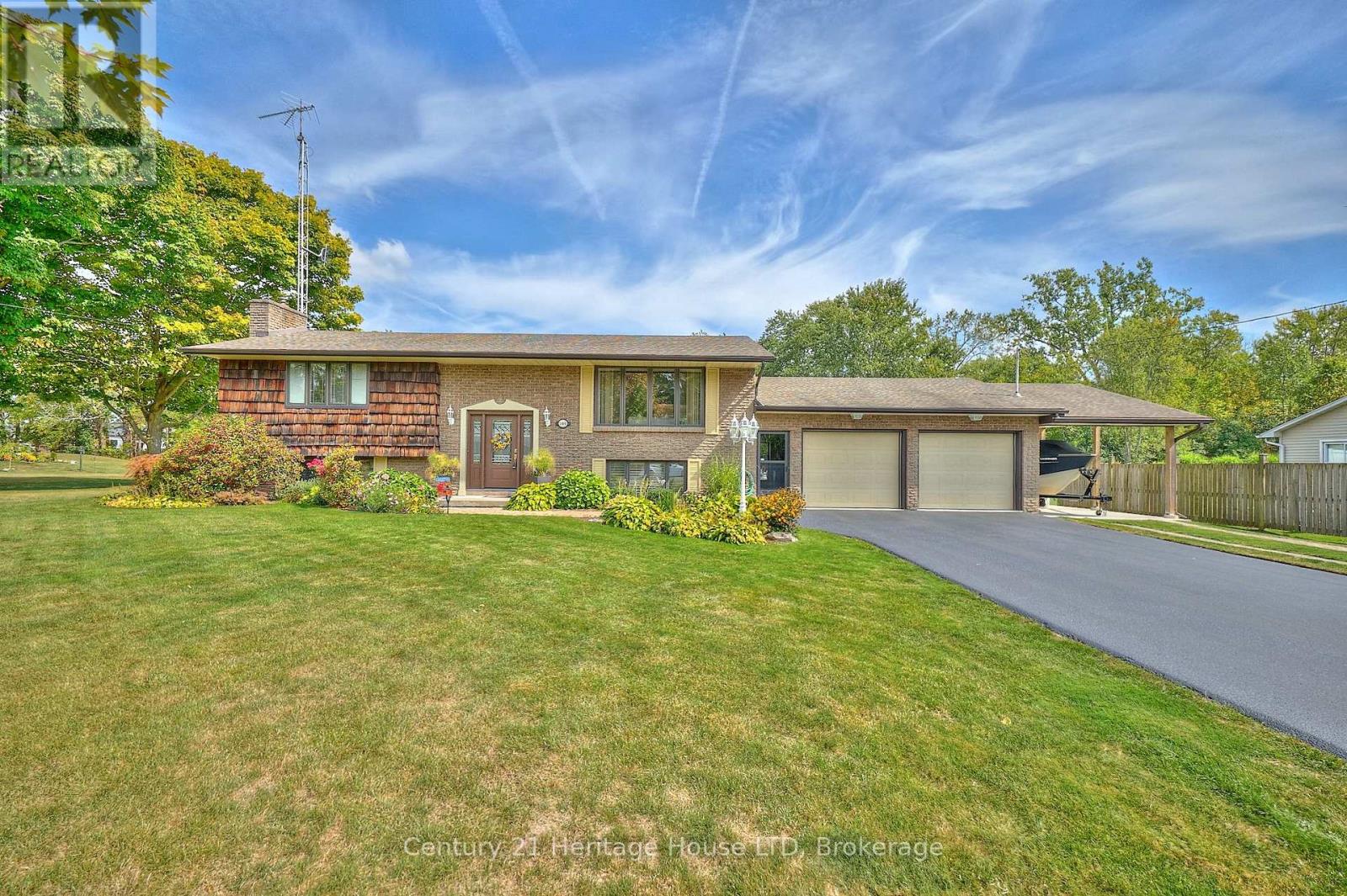 544 ROSEHILL ROAD, Fort Erie, Ontario