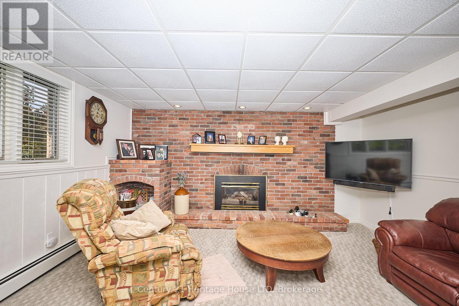 544 Rosehill Road, Fort Erie, Ontario  L2A 5M4 - Photo 21 - X12413166