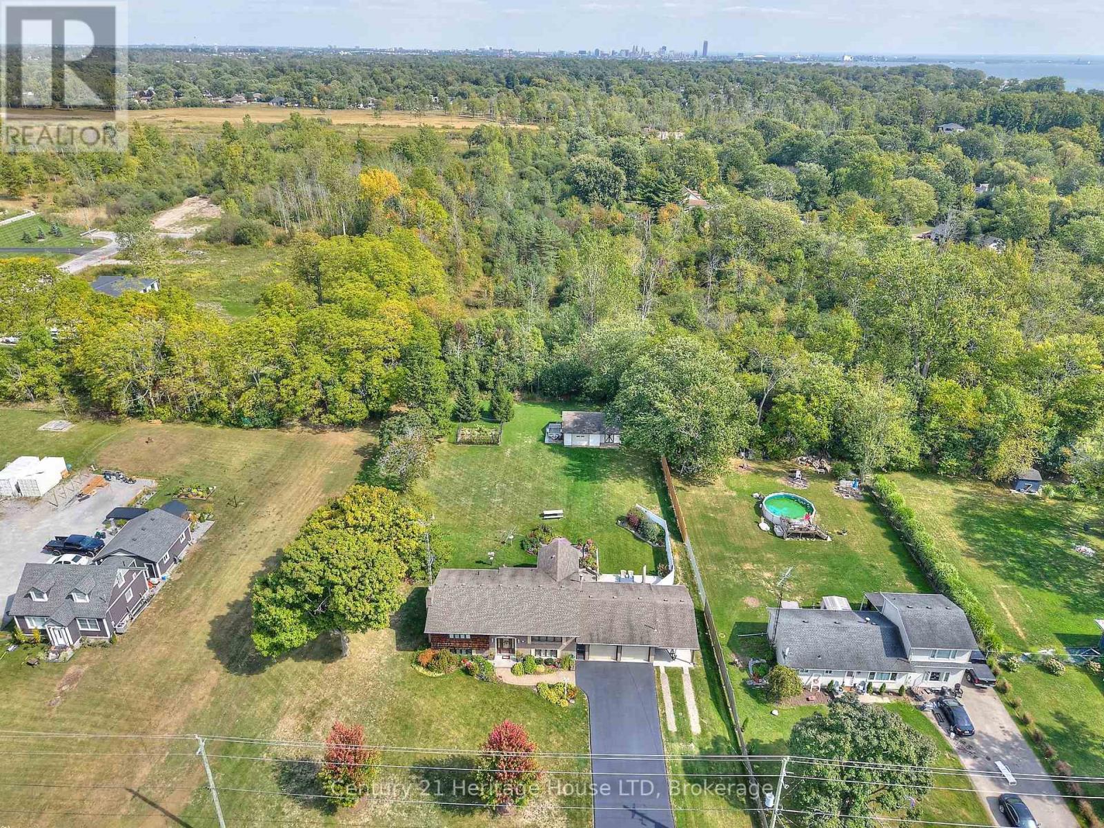 544 Rosehill Road, Fort Erie, Ontario  L2A 5M4 - Photo 37 - X12413166