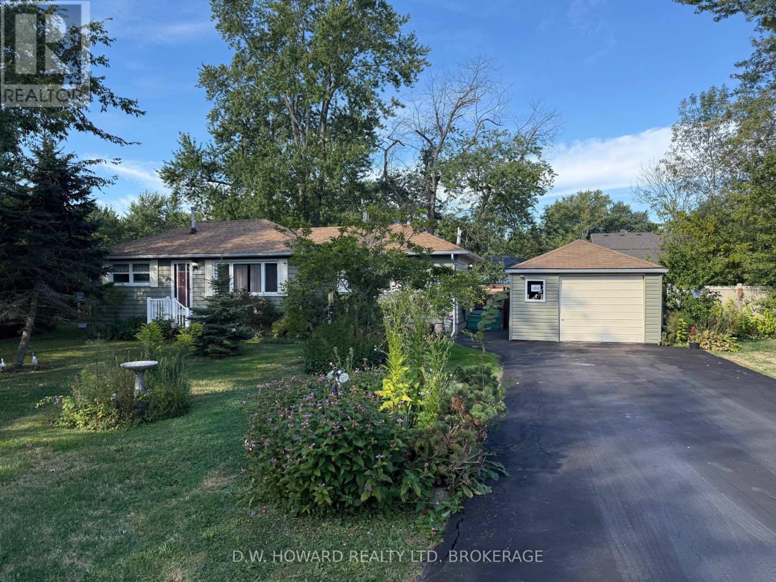 671 PARKDALE AVENUE, Fort Erie, Ontario
