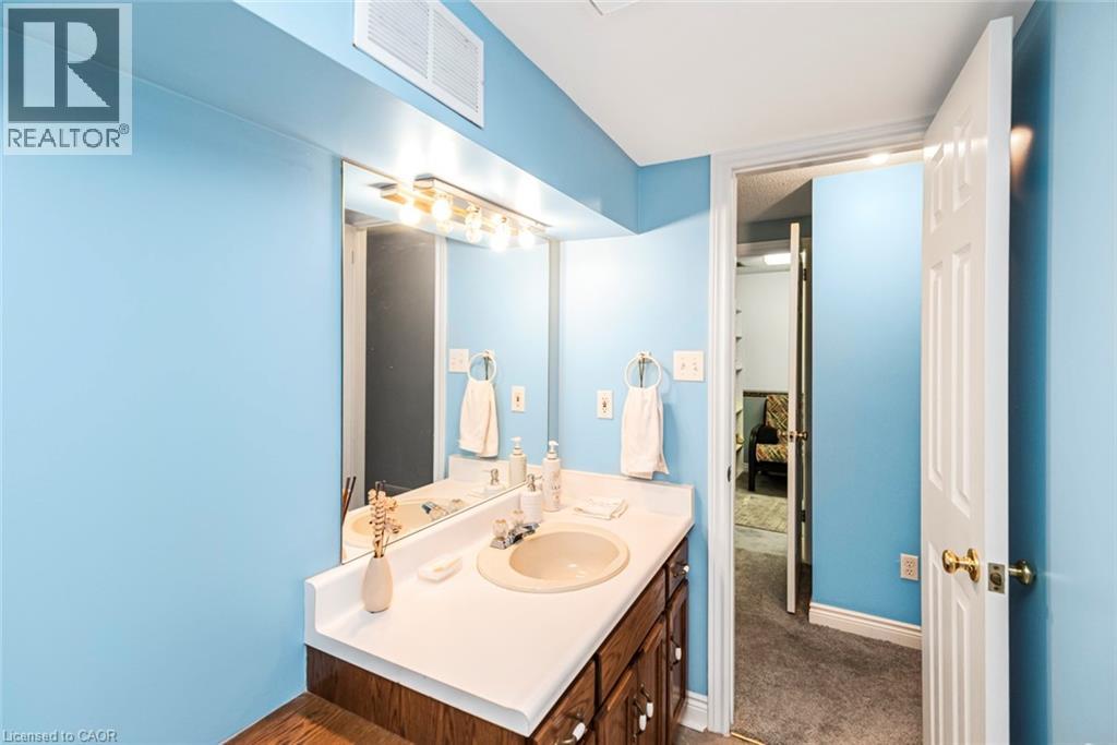 10 Wentworth Drive Unit# 36, Grimsby, Ontario  L3M 5G3 - Photo 25 - 40771399