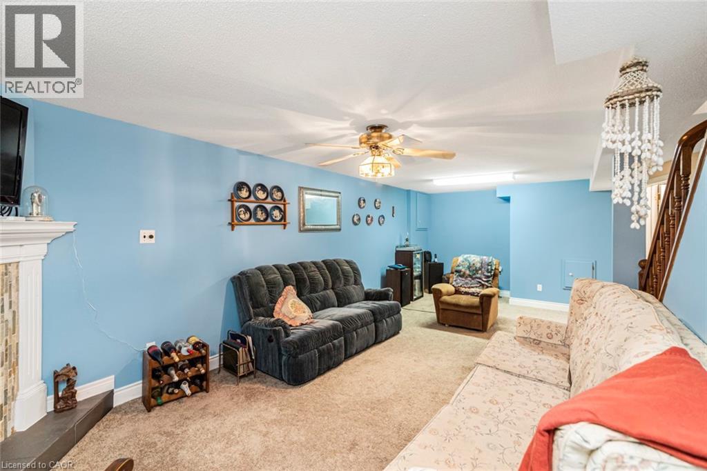 10 Wentworth Drive Unit# 36, Grimsby, Ontario  L3M 5G3 - Photo 33 - 40771399