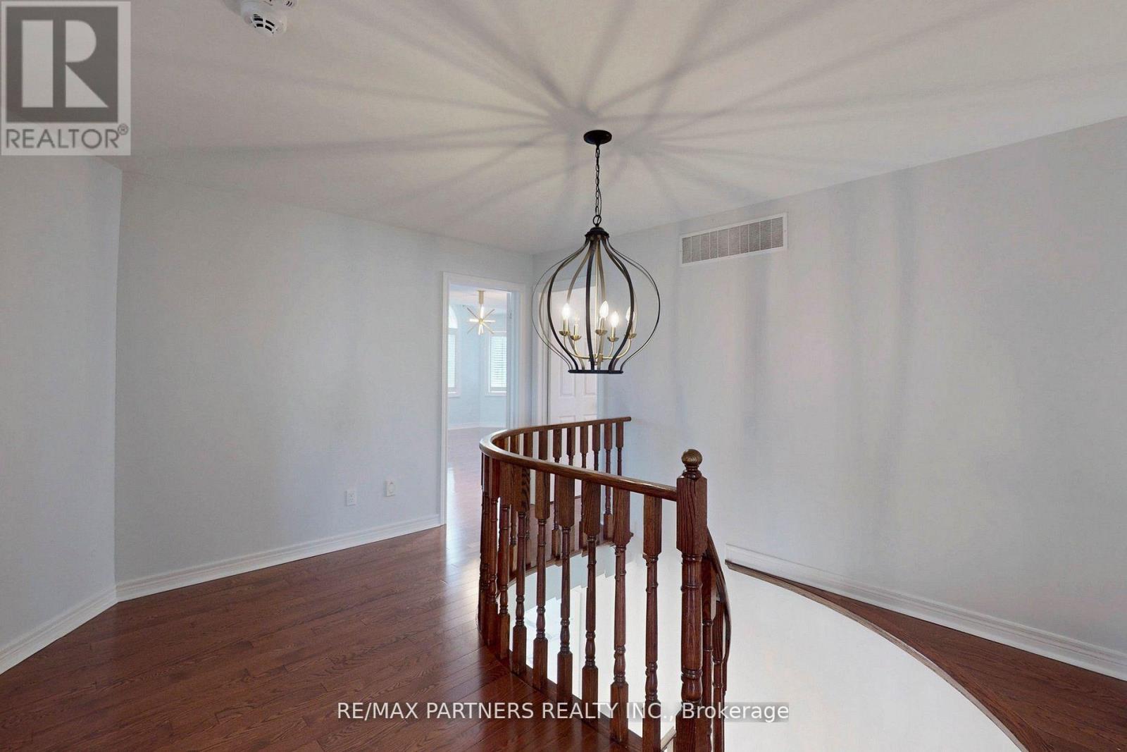 31 Eyer Drive, Markham (Cachet), Ontario  L6C 1T8 - Photo 24 - N12412944