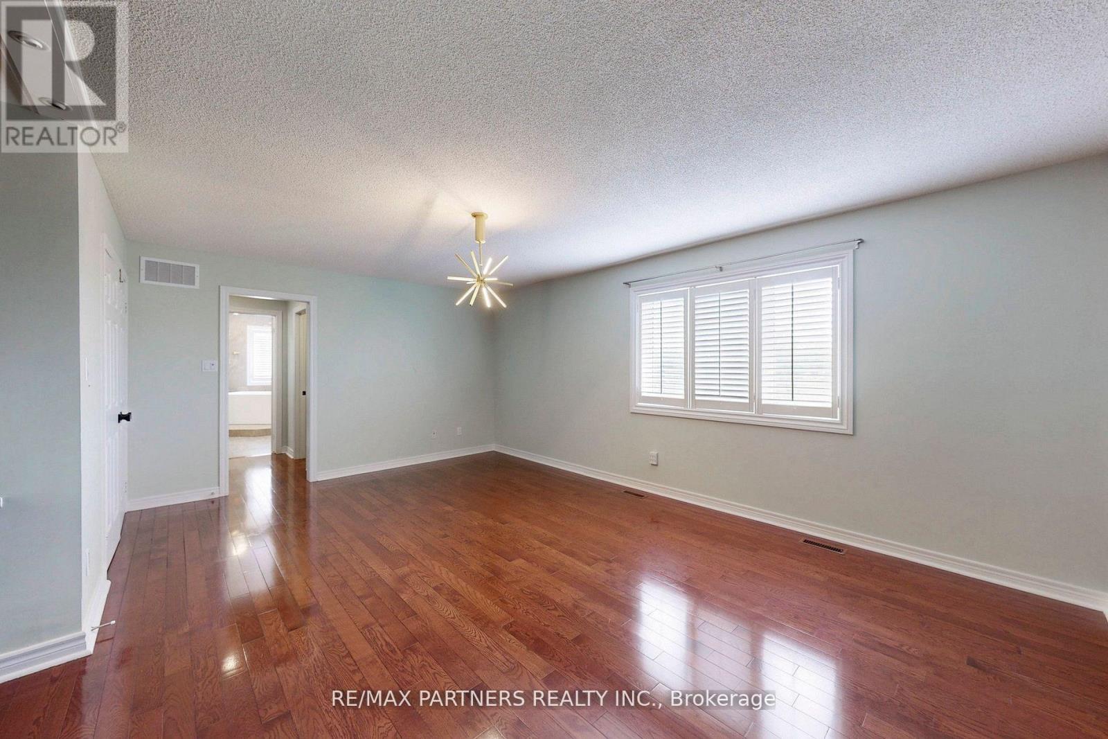 31 Eyer Drive, Markham (Cachet), Ontario  L6C 1T8 - Photo 33 - N12412944