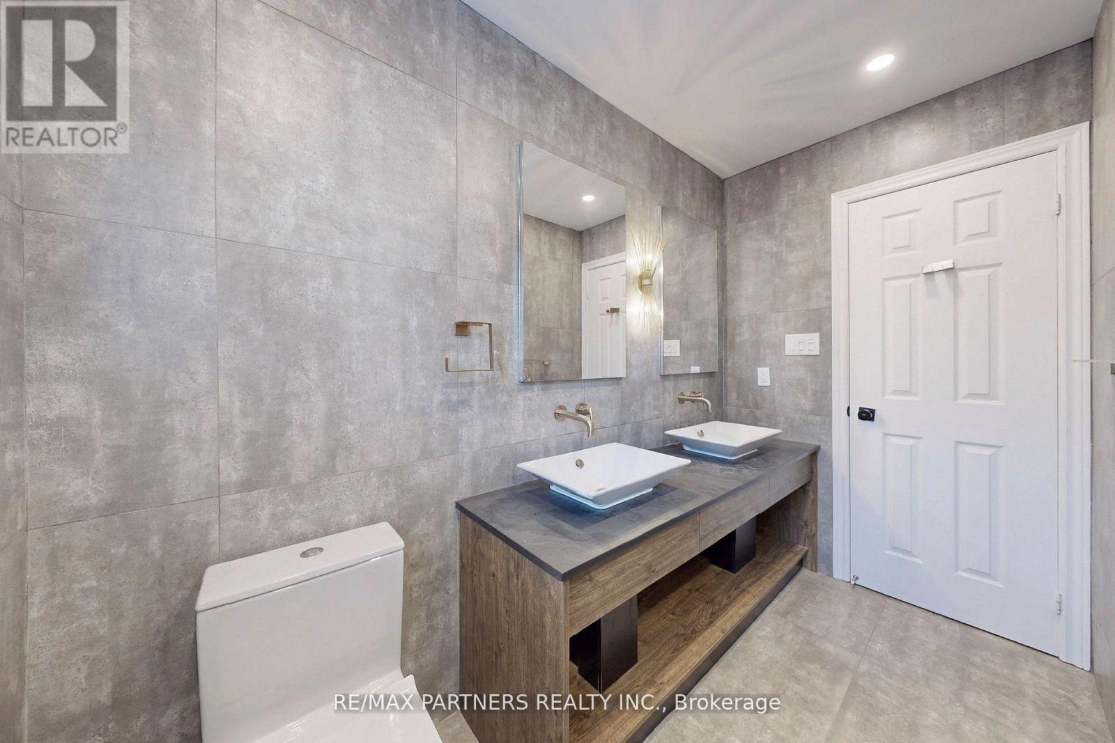 31 Eyer Drive, Markham (Cachet), Ontario  L6C 1T8 - Photo 34 - N12412944