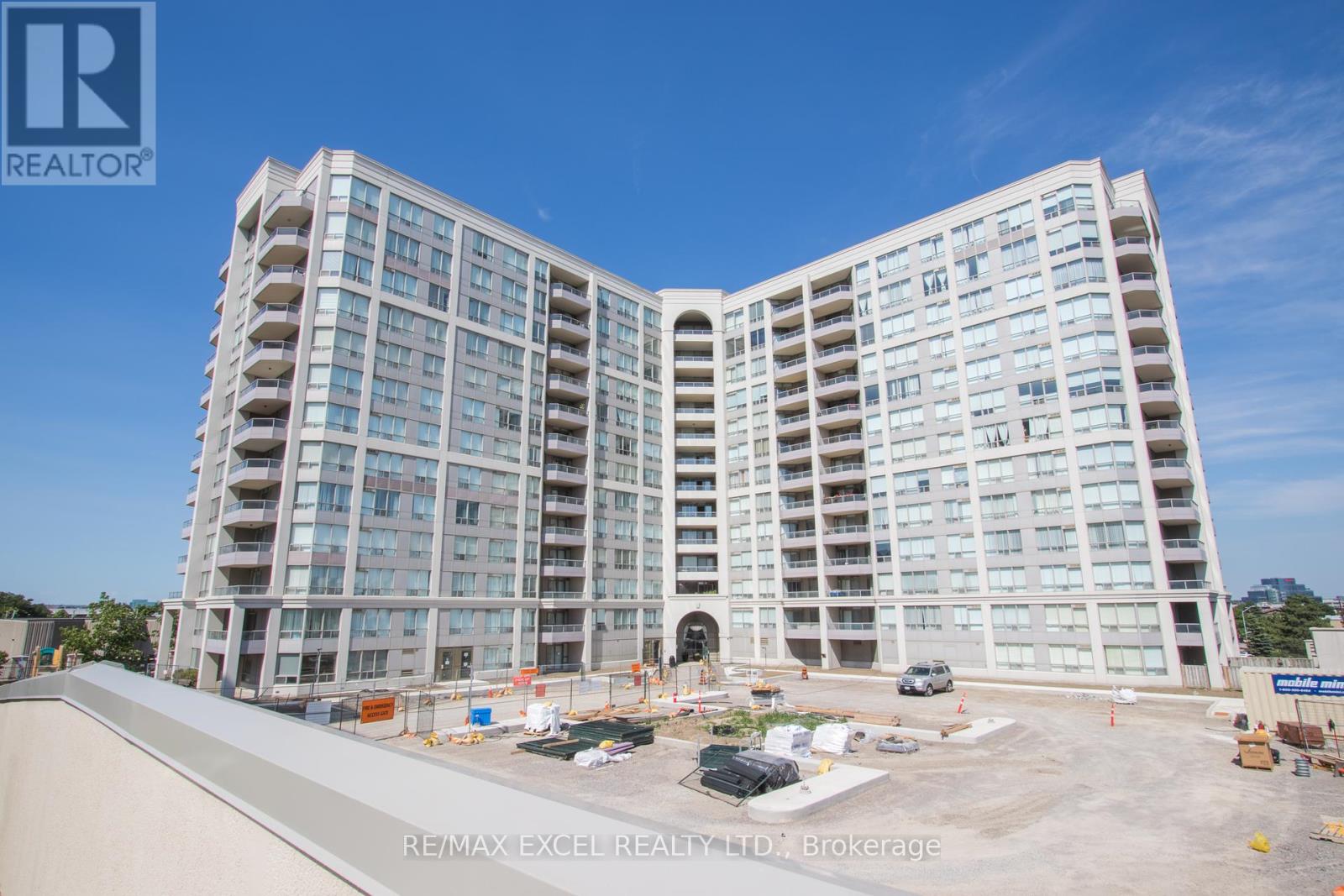 316 - 9017 Leslie Street, Richmond Hill, Ontario  L4B 3B6 - Photo 1 - N12412956