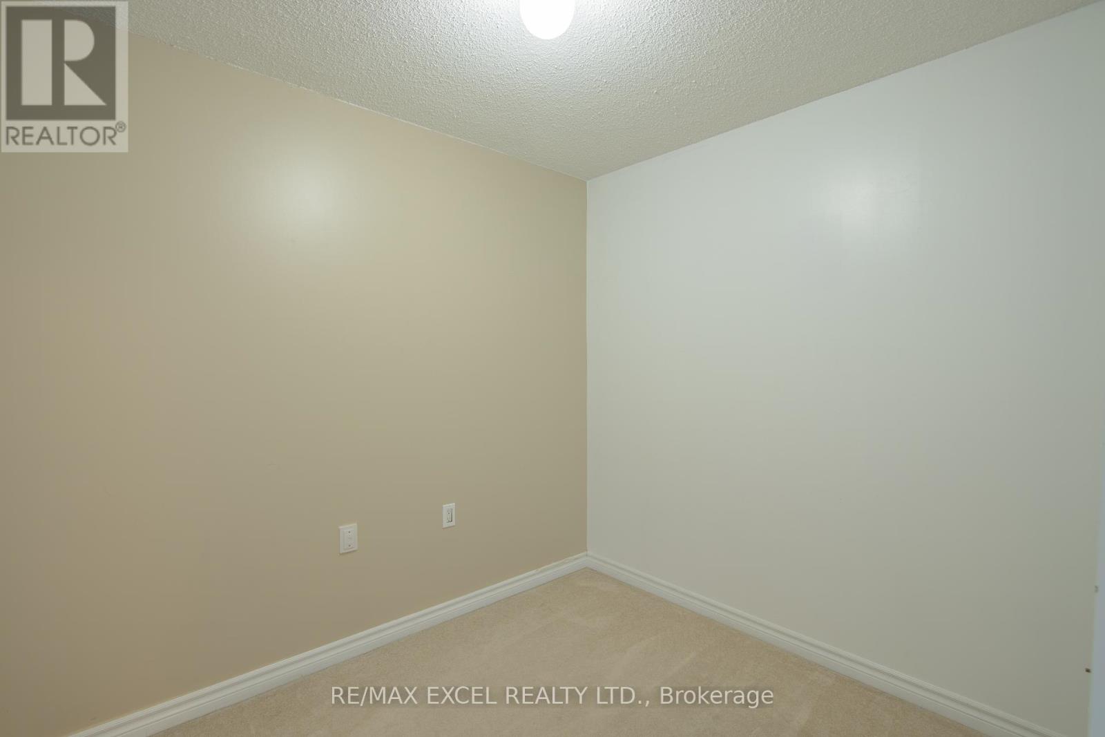 316 - 9017 Leslie Street, Richmond Hill, Ontario  L4B 3B6 - Photo 4 - N12412956