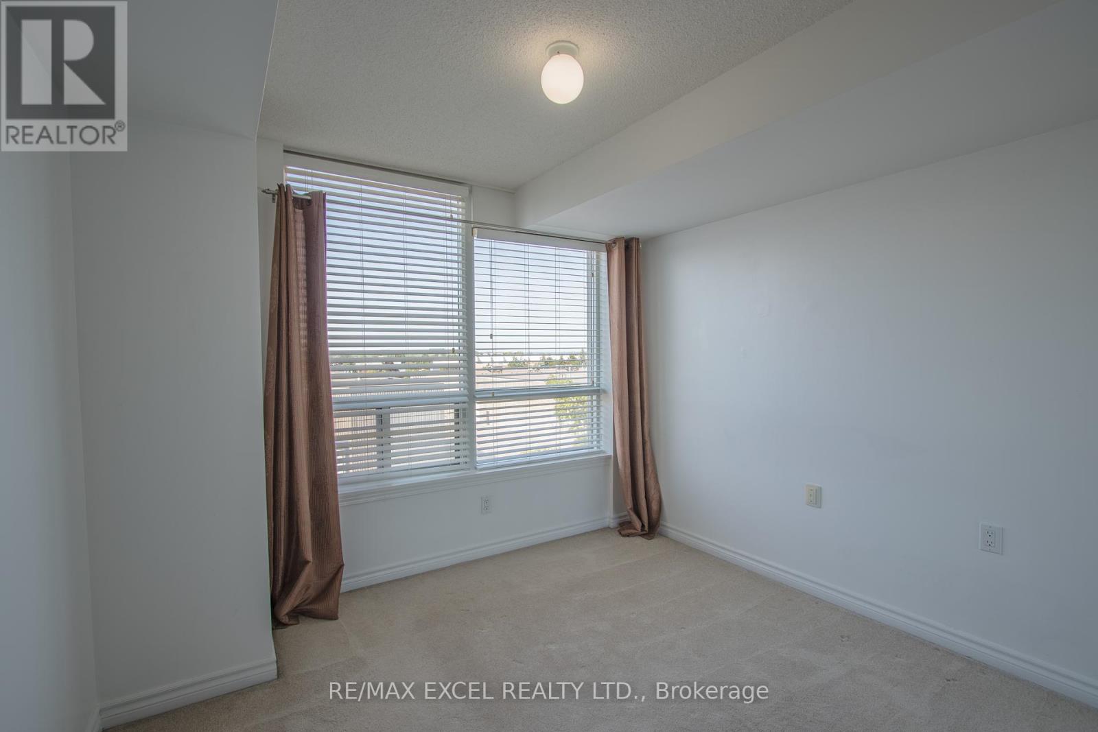 316 - 9017 Leslie Street, Richmond Hill, Ontario  L4B 3B6 - Photo 6 - N12412956