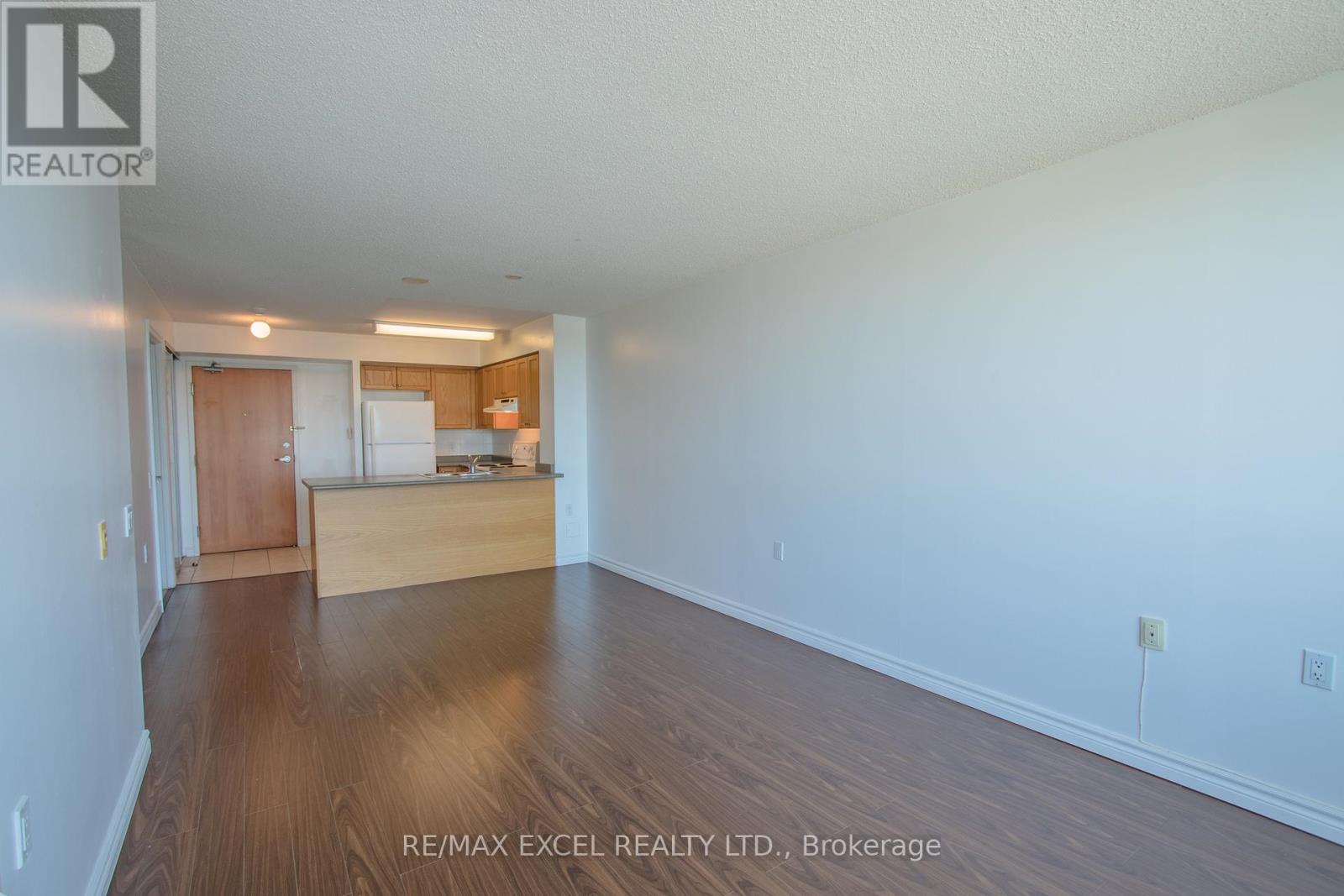 316 - 9017 Leslie Street, Richmond Hill, Ontario  L4B 3B6 - Photo 9 - N12412956