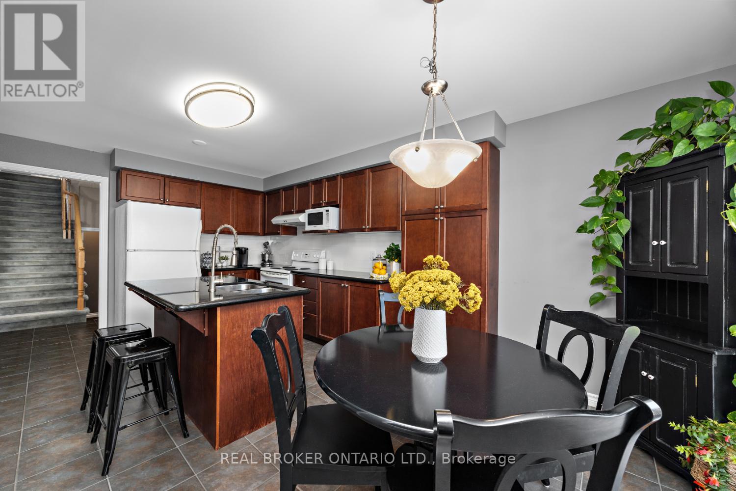 615 Oxbow Crescent, Oshawa, Ontario  L1K 3A8 - Photo 9 - E12413034