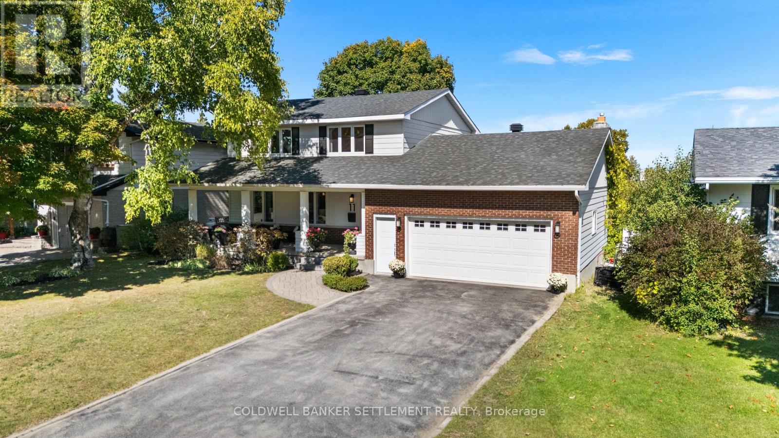 11 SCOTT CRESCENT, Perth, Ontario