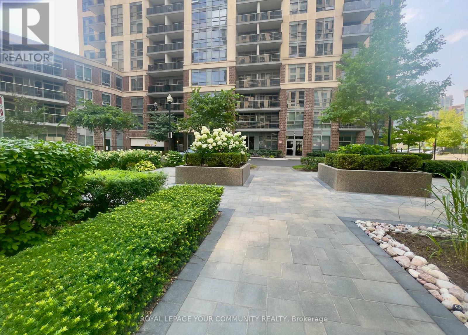 701 - 1 Michael Power Place, Toronto, Ontario  M9A 0A5 - Photo 12 - W12346992