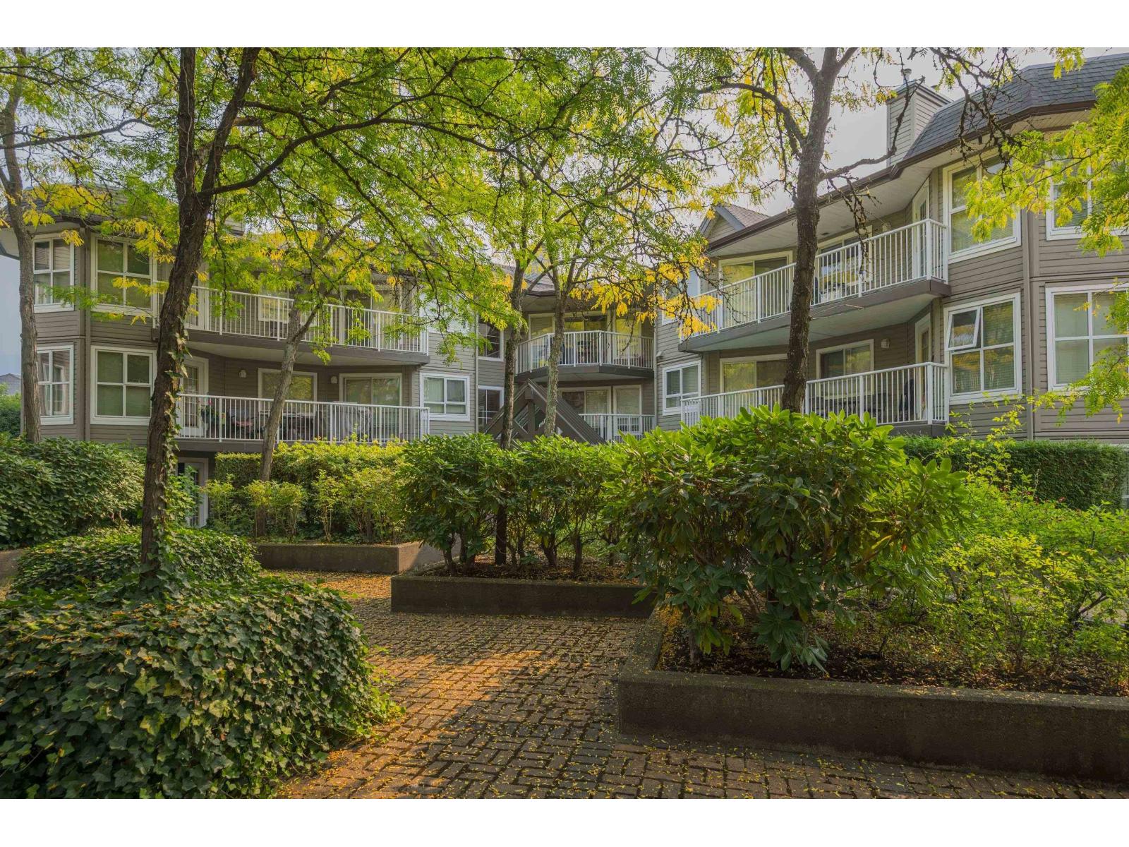 105 15120 108 AVENUE, Surrey, British Columbia
