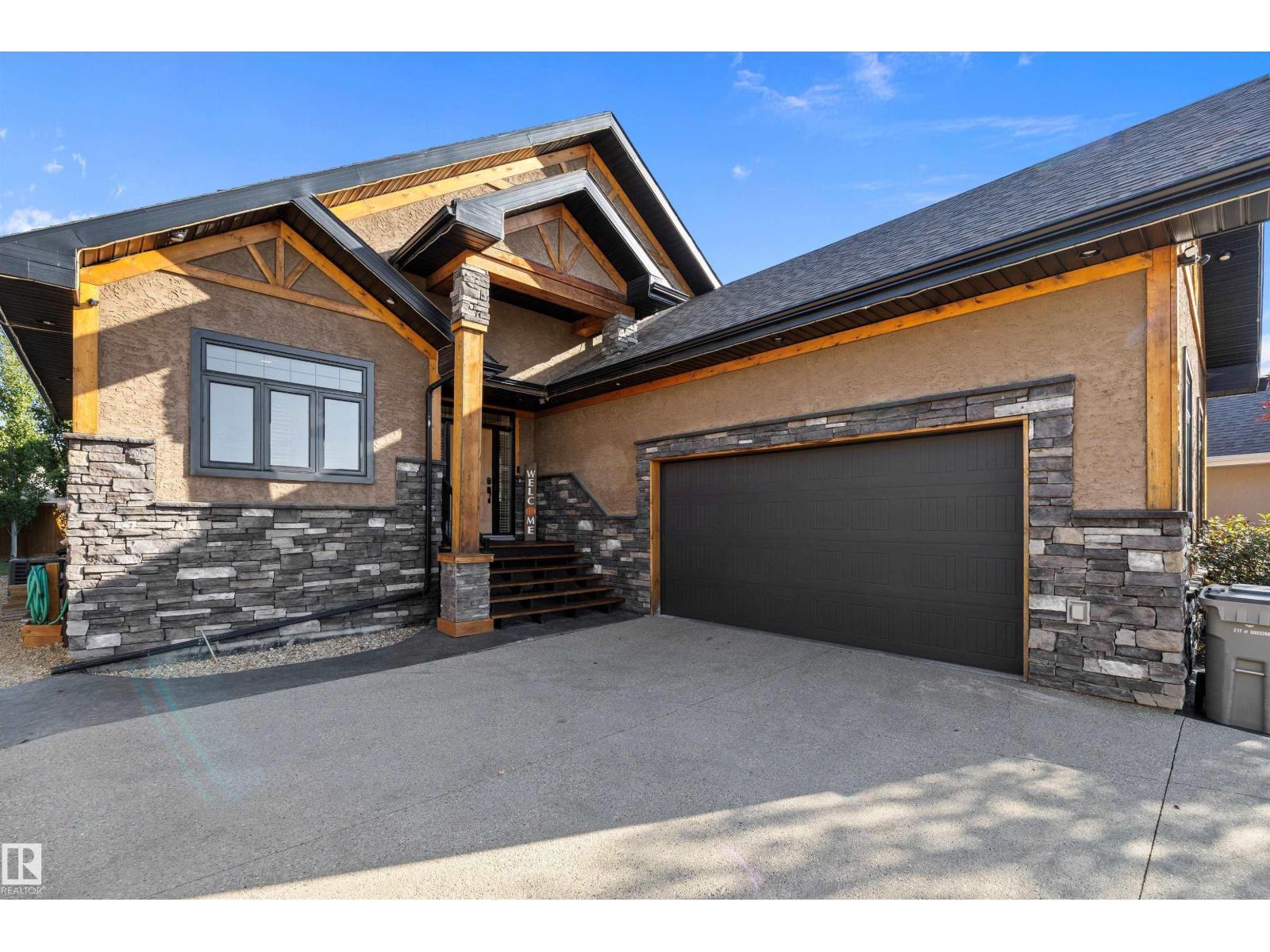 10409 98 ST, Morinville, Alberta