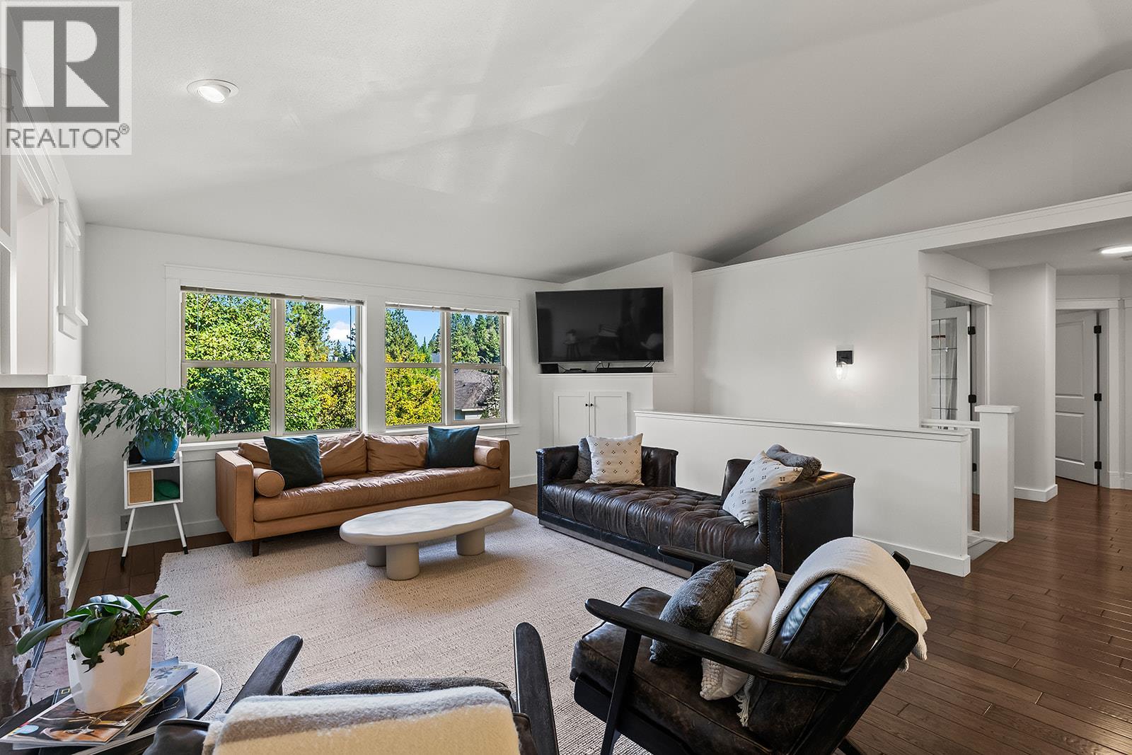 2113 Bowron Street, Kelowna, British Columbia  V1V 2L6 - Photo 6 - 10363108