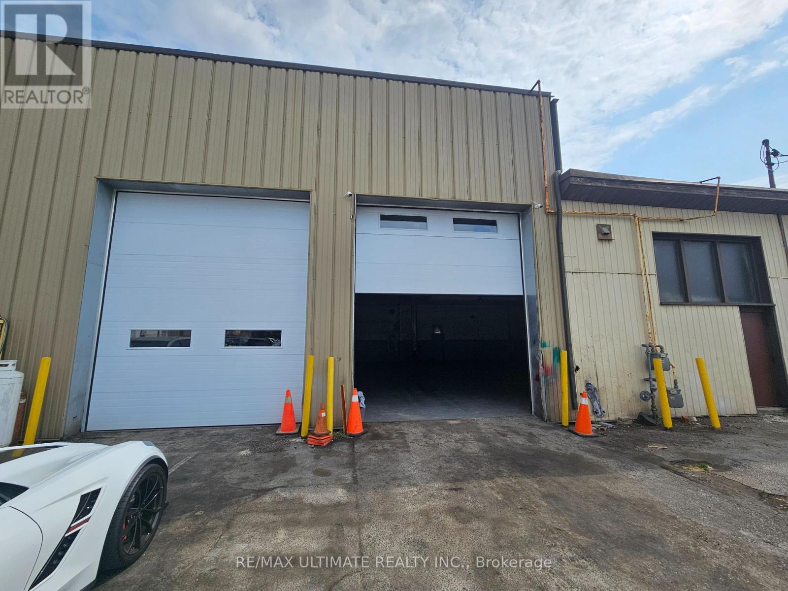 314 Evans Avenue, Toronto, Ontario  M8Z 1K4 - Photo 3 - W12412950