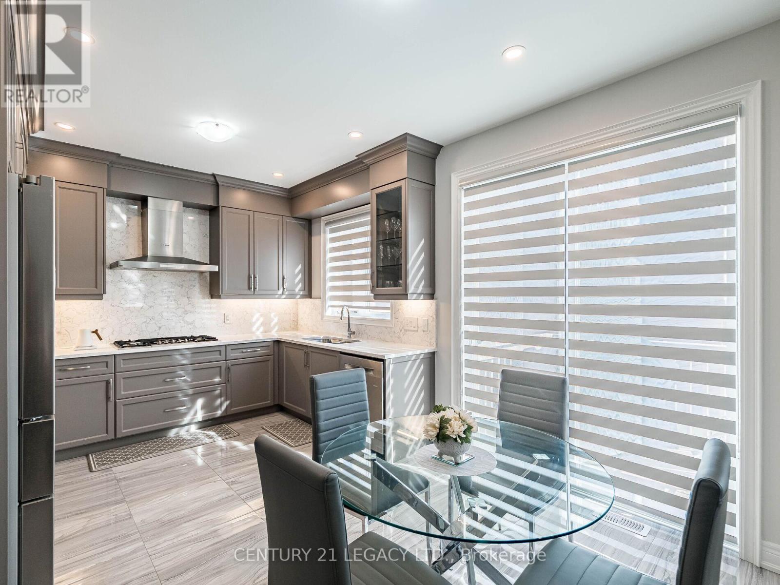 21 Goodview Drive, Brampton, Ontario  L6R 4C3 - Photo 19 - W12412958