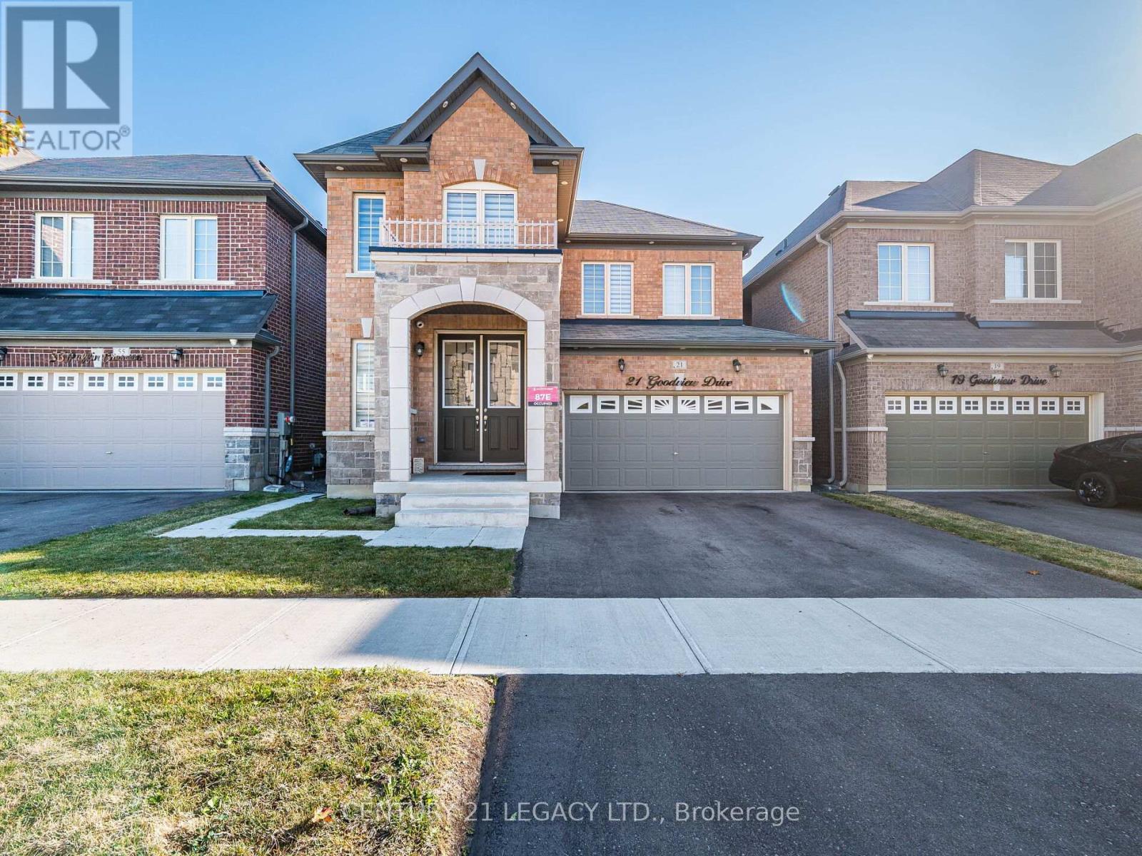 21 Goodview Drive, Brampton, Ontario  L6R 4C3 - Photo 2 - W12412958