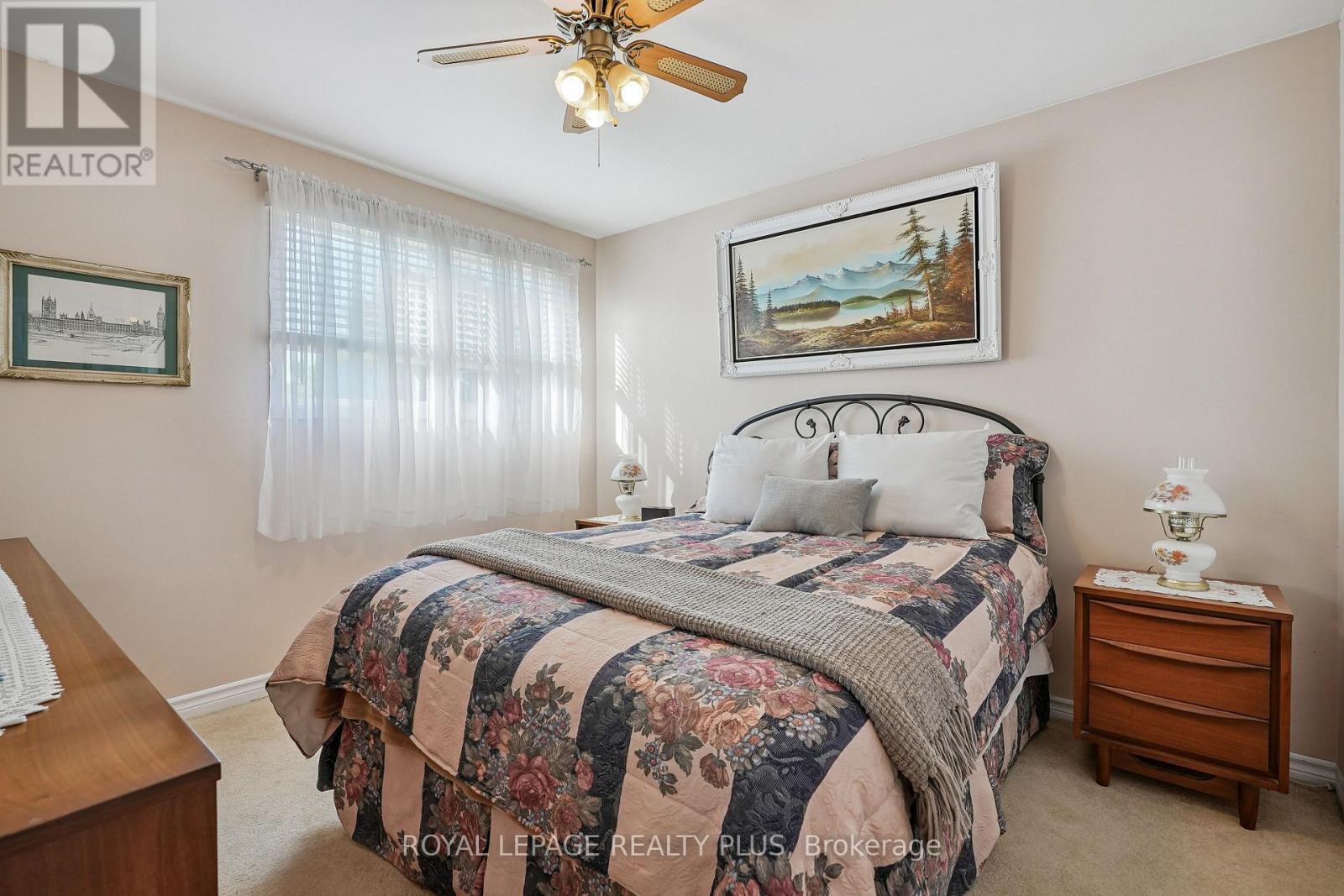 2335 Wyandotte Drive, Oakville (Wo West), Ontario  L6L 2T4 - Photo 30 - W12412960