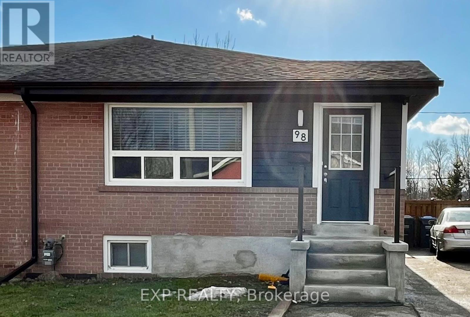 1 - 98 CORBY CRESCENT, Brampton, Ontario