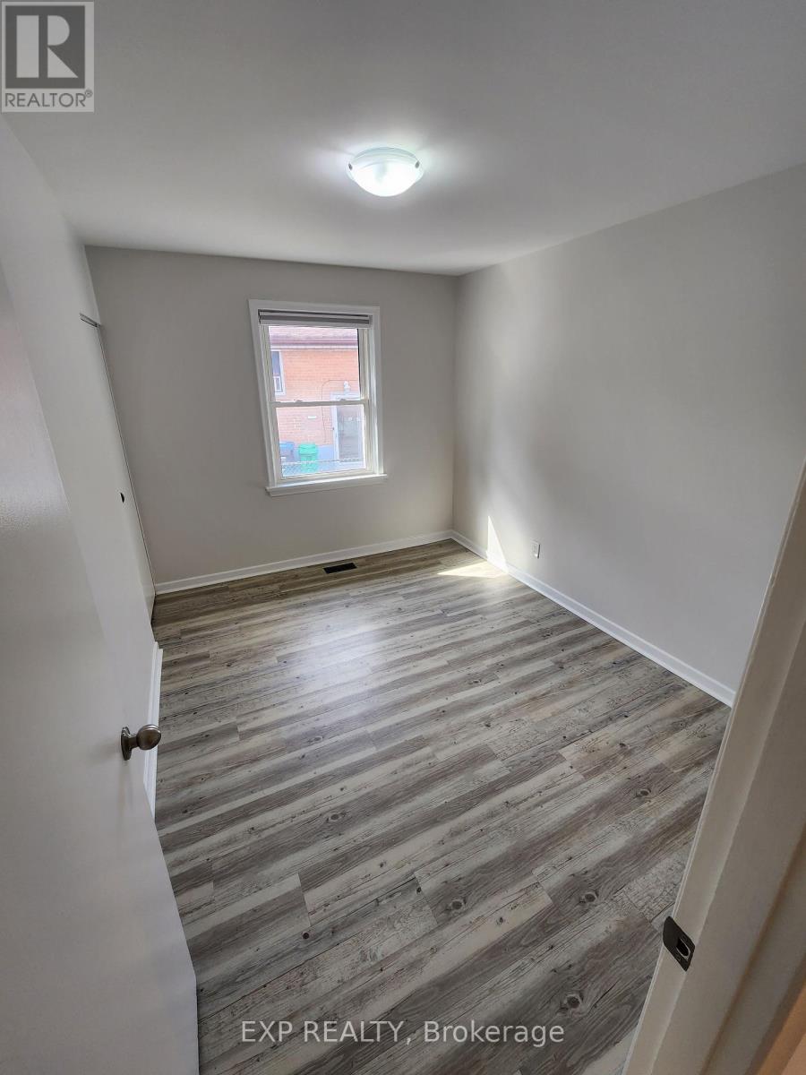1 - 98 Corby Crescent, Brampton, Ontario  L6Y 1H1 - Photo 10 - W12412973