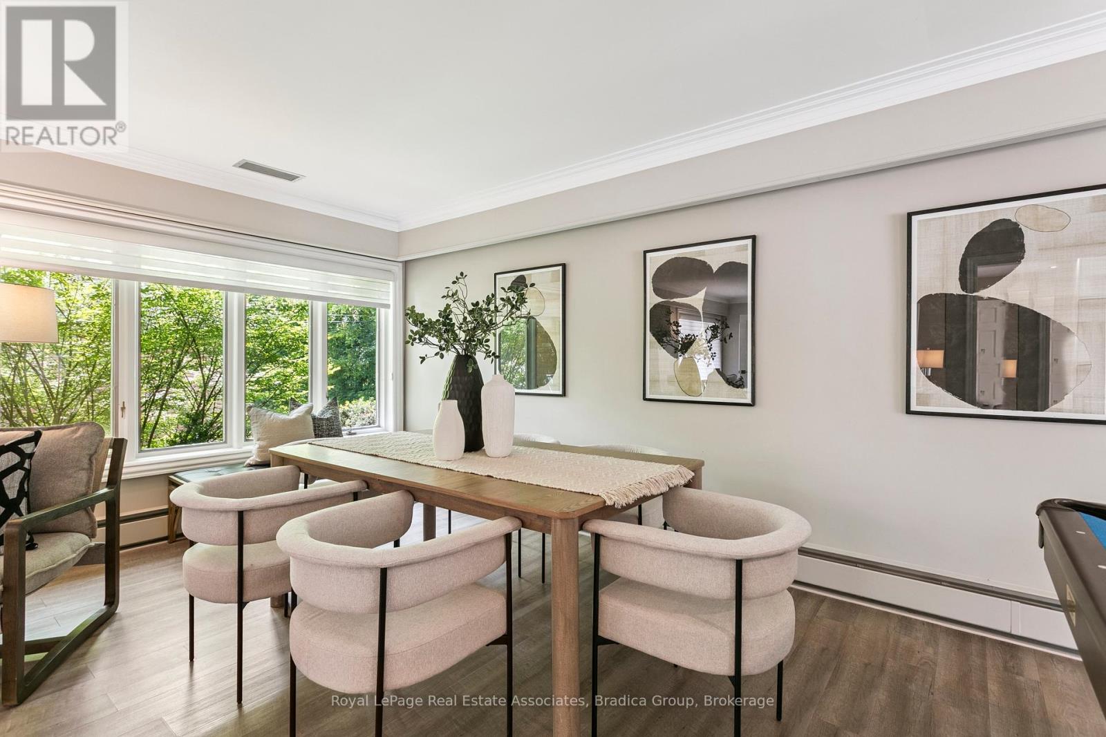 19 Lorraine Gardens, Toronto, Ontario  M9B 4Z5 - Photo 16 - W12412997