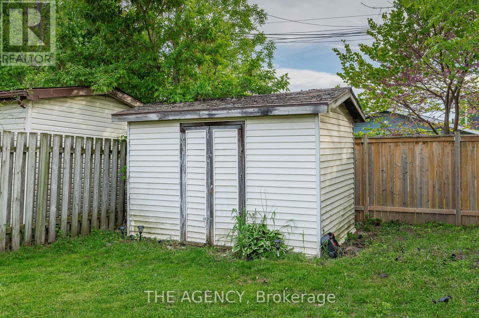 64 Churchill Street, St. Catharines, Ontario  L2S 2P5 - Photo 32 - X12391007