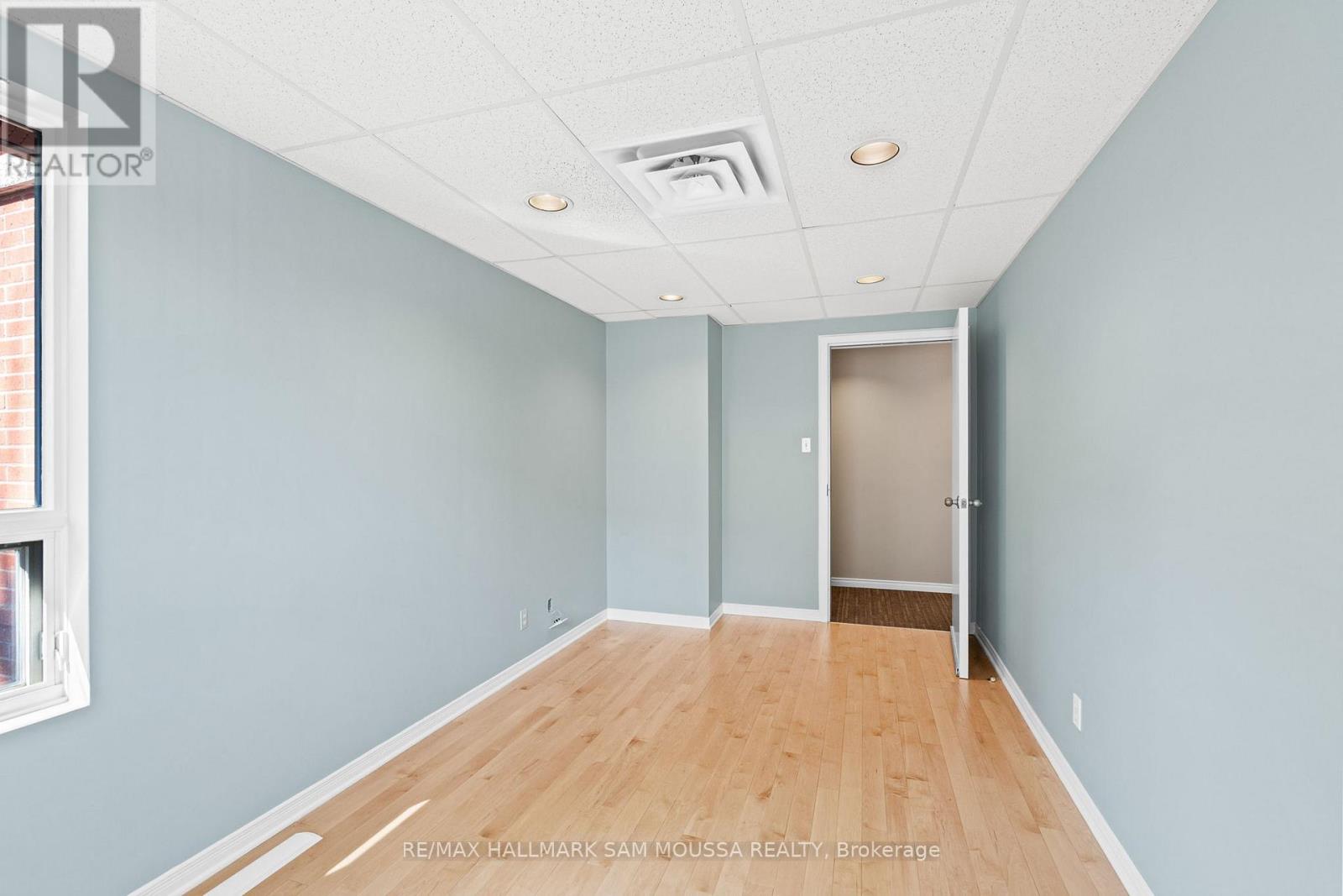 200 - 437 Gilmour Street, Ottawa, Ontario  K2P 0R5 - Photo 10 - X11921085