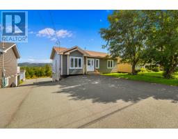 33 Farmland Lane, Conception Bay South, Newfoundland & Labrador