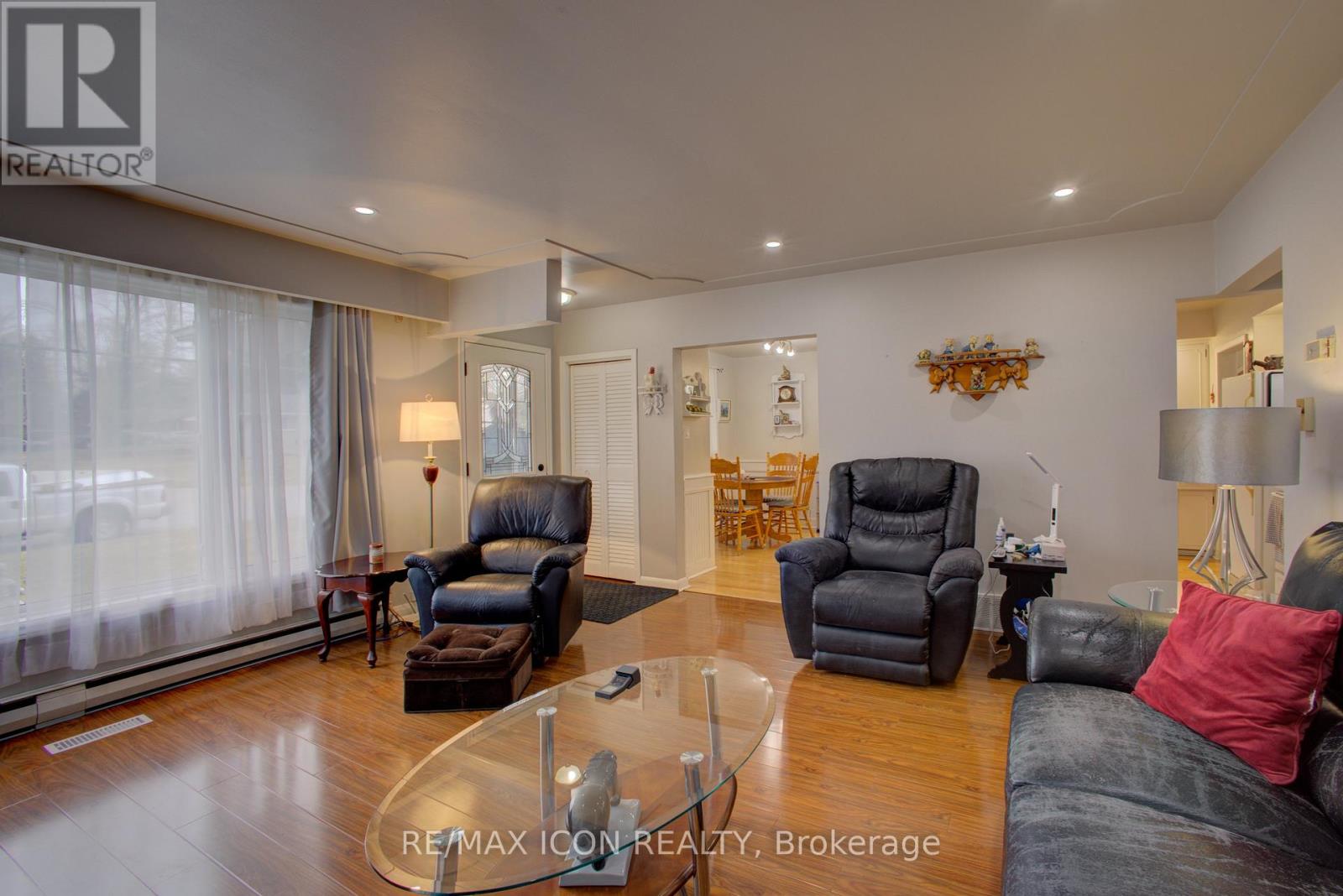 102 Byeland Drive, Wellington North, Ontario  N0G 2L2 - Photo 11 - X12412965
