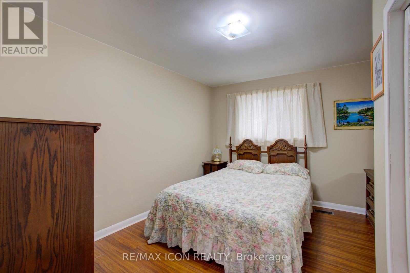 102 Byeland Drive, Wellington North, Ontario  N0G 2L2 - Photo 18 - X12412965