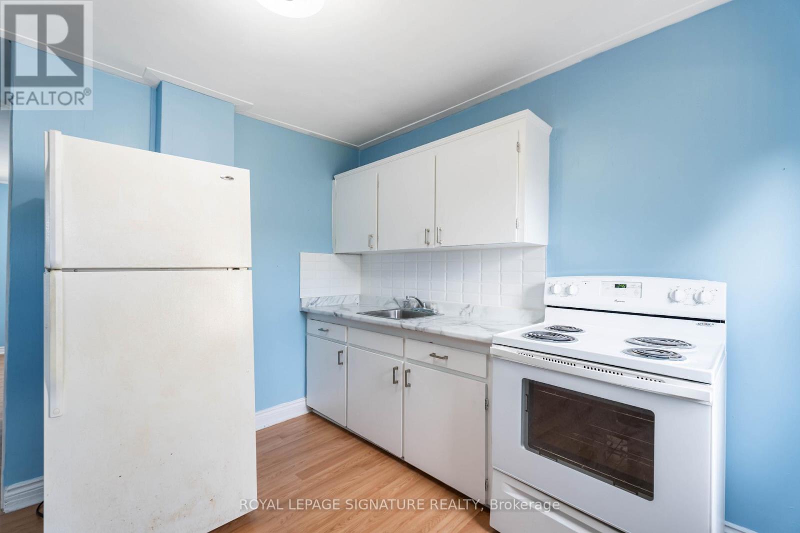 84 Frederick Avenue, Hamilton (Crown Point), Ontario  L8H 4K6 - Photo 15 - X12412972