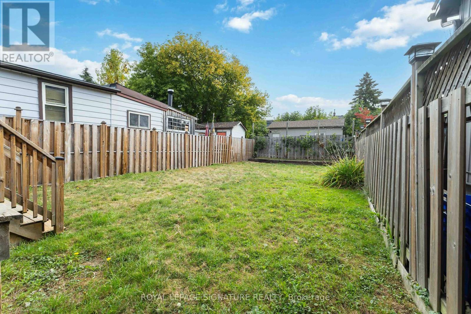 84 Frederick Avenue, Hamilton (Crown Point), Ontario  L8H 4K6 - Photo 30 - X12412972