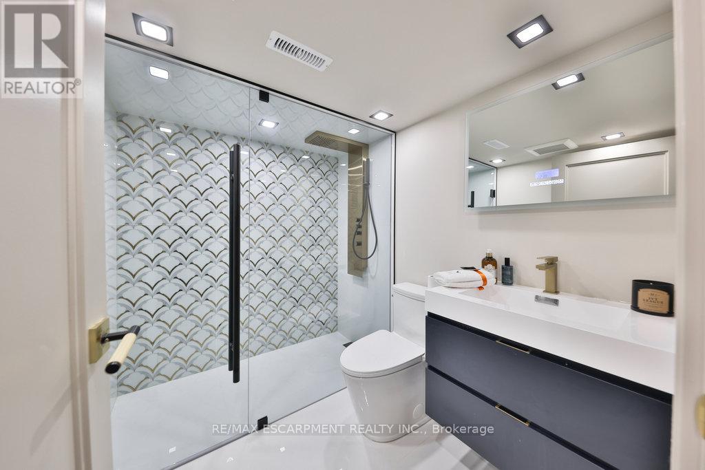 55 West 22nd Street, Hamilton, Ontario  L9C 4N5 - Photo 29 - X12412982
