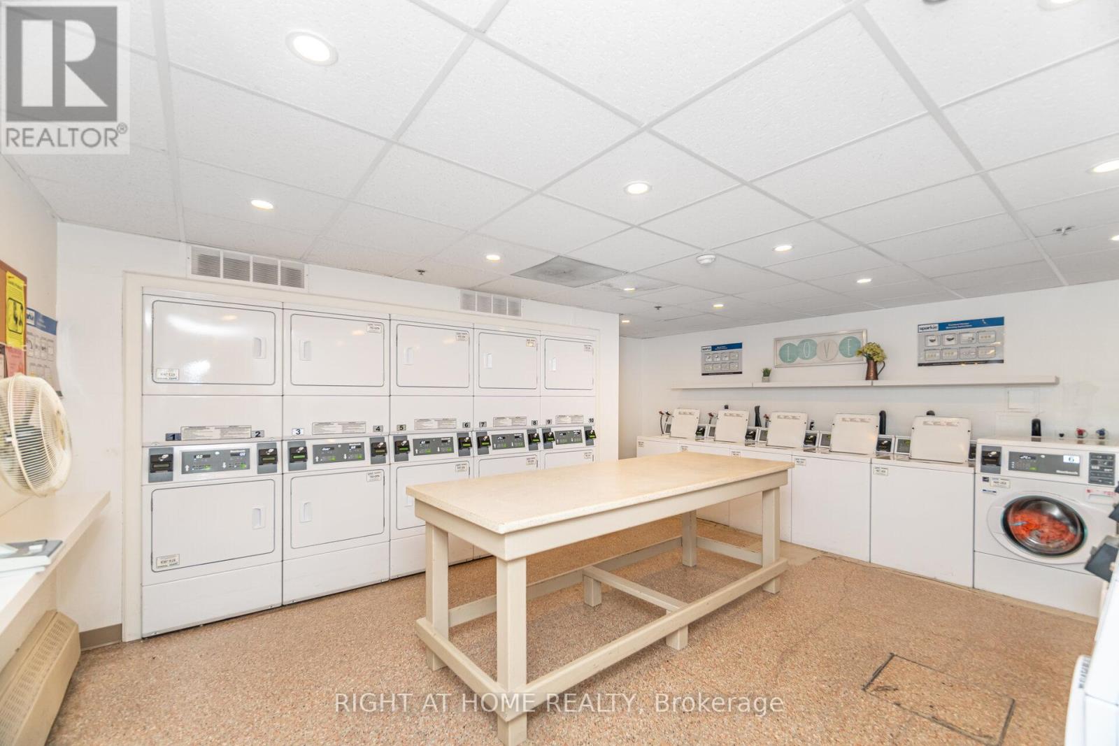 605 - 15 Nicklaus Drive, Hamilton, Ontario  L8K 5J5 - Photo 36 - X12413005