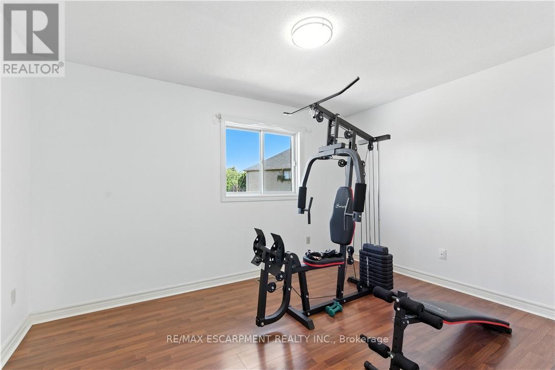 10 Shadowdale Drive, Hamilton, Ontario  L8E 5E7 - Photo 33 - X12413010