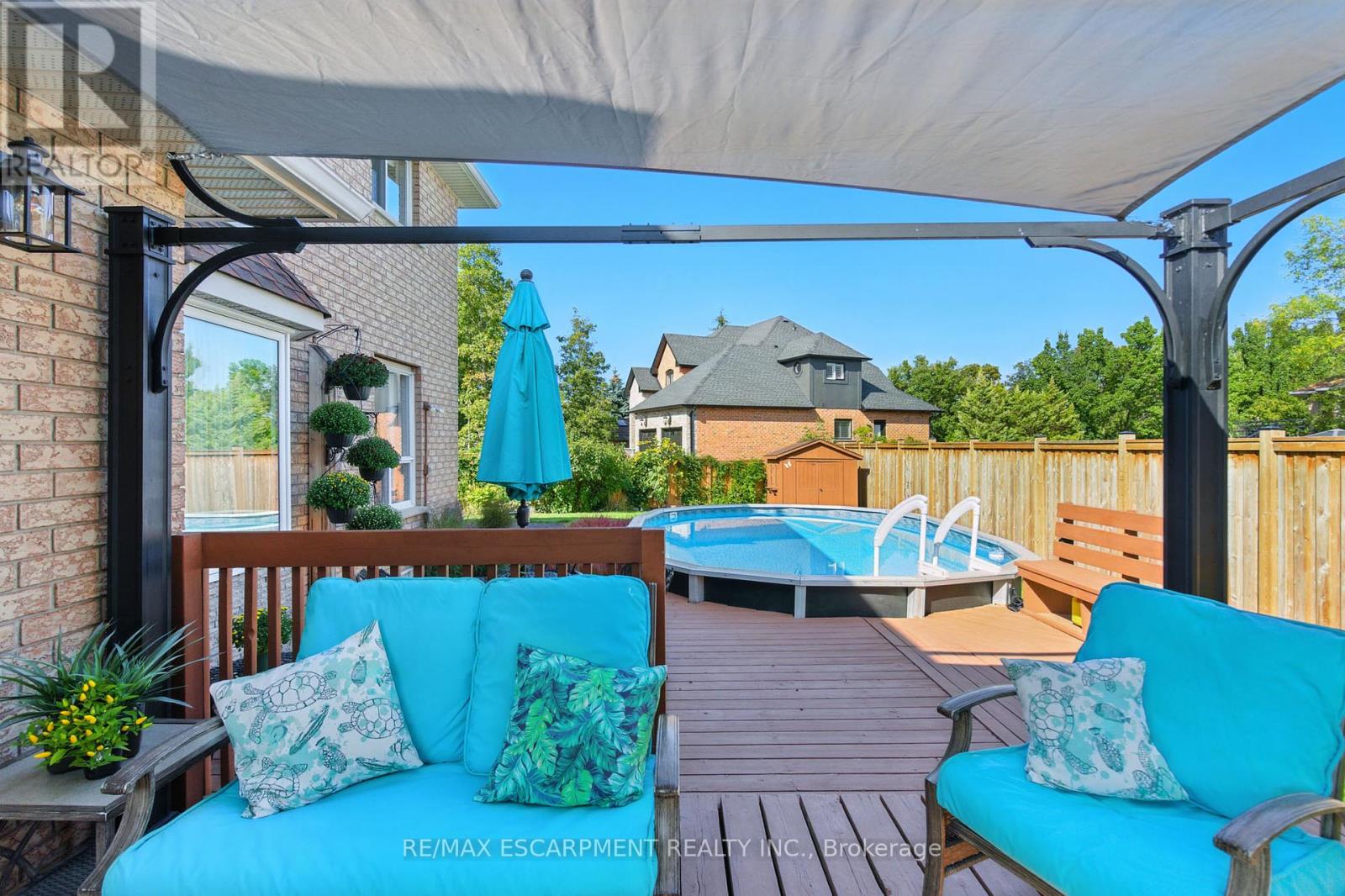 10 Shadowdale Drive, Hamilton, Ontario  L8E 5E7 - Photo 43 - X12413010