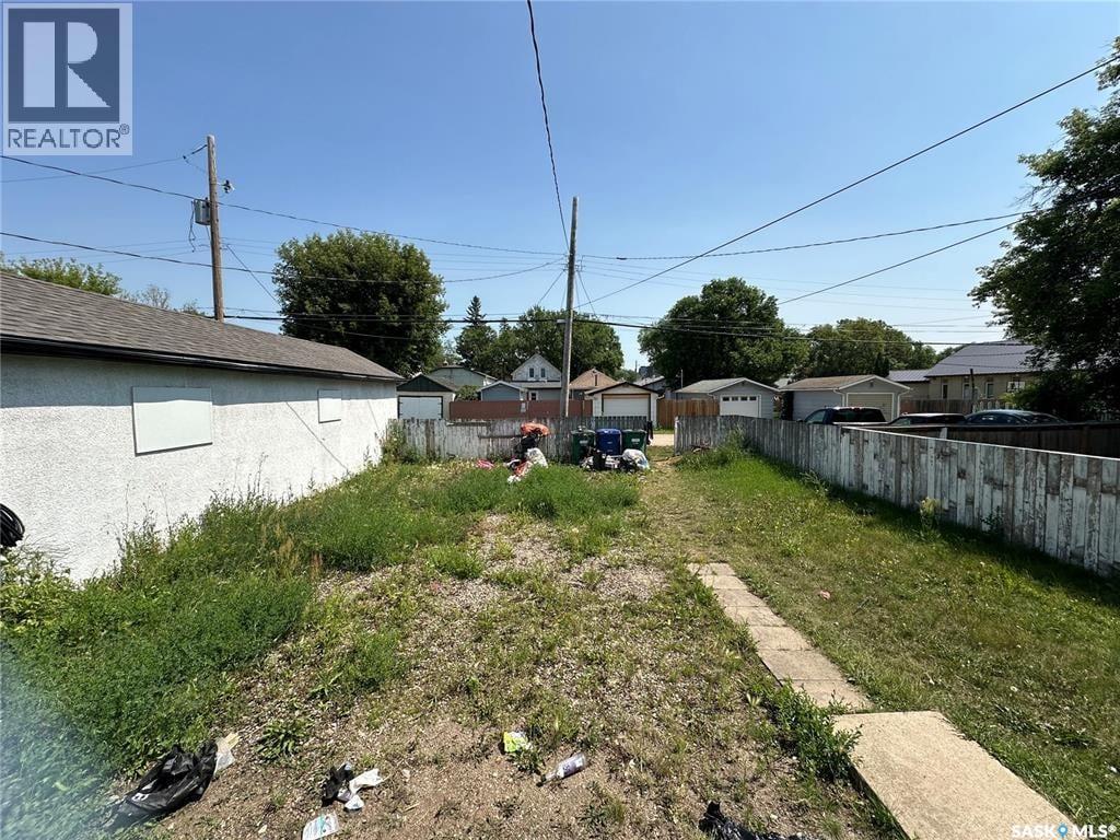 322 H Avenue S, Saskatoon, Saskatchewan  S7M 1W3 - Photo 9 - SK018781