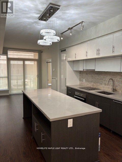 519 - 8 Mercer Street, Toronto, Ontario  M5V 0C4 - Photo 2 - C12413028